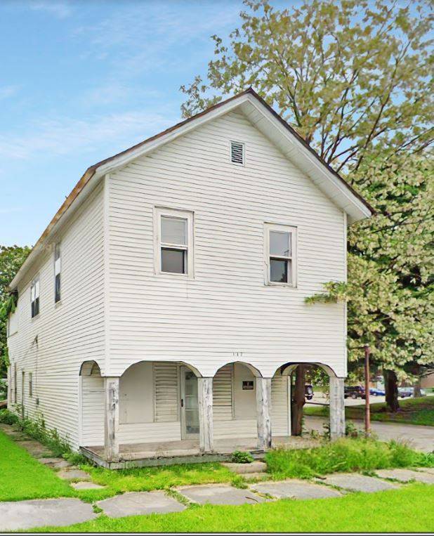 Collect 1,830/month OR MORE on this 2 Unit Duplex in Toledo, Ohio!Real