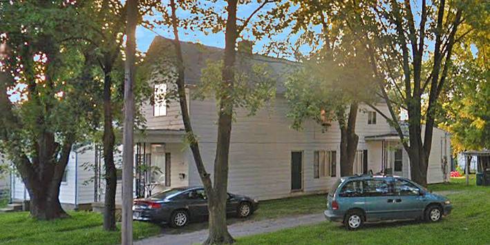 Collect 1,268/month OR MORE on this 2 Unit Duplex in Evansville