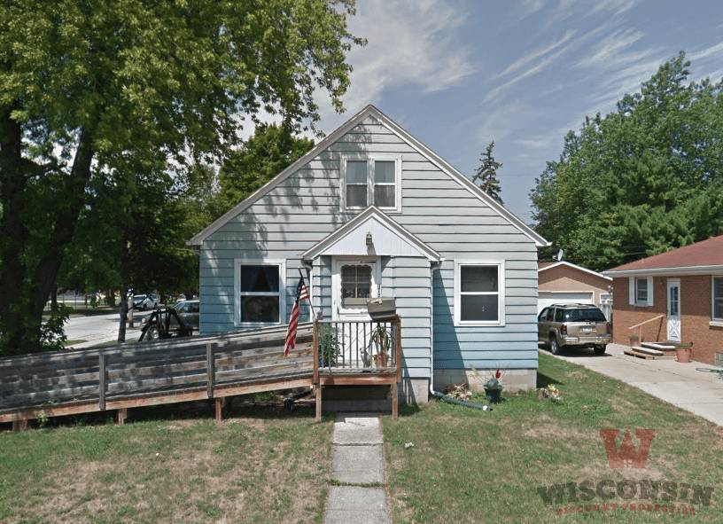 3 Bed SFH Perfect Flip Opportunity Near Lambeau Field!Real Estate Investment Properties for Sale