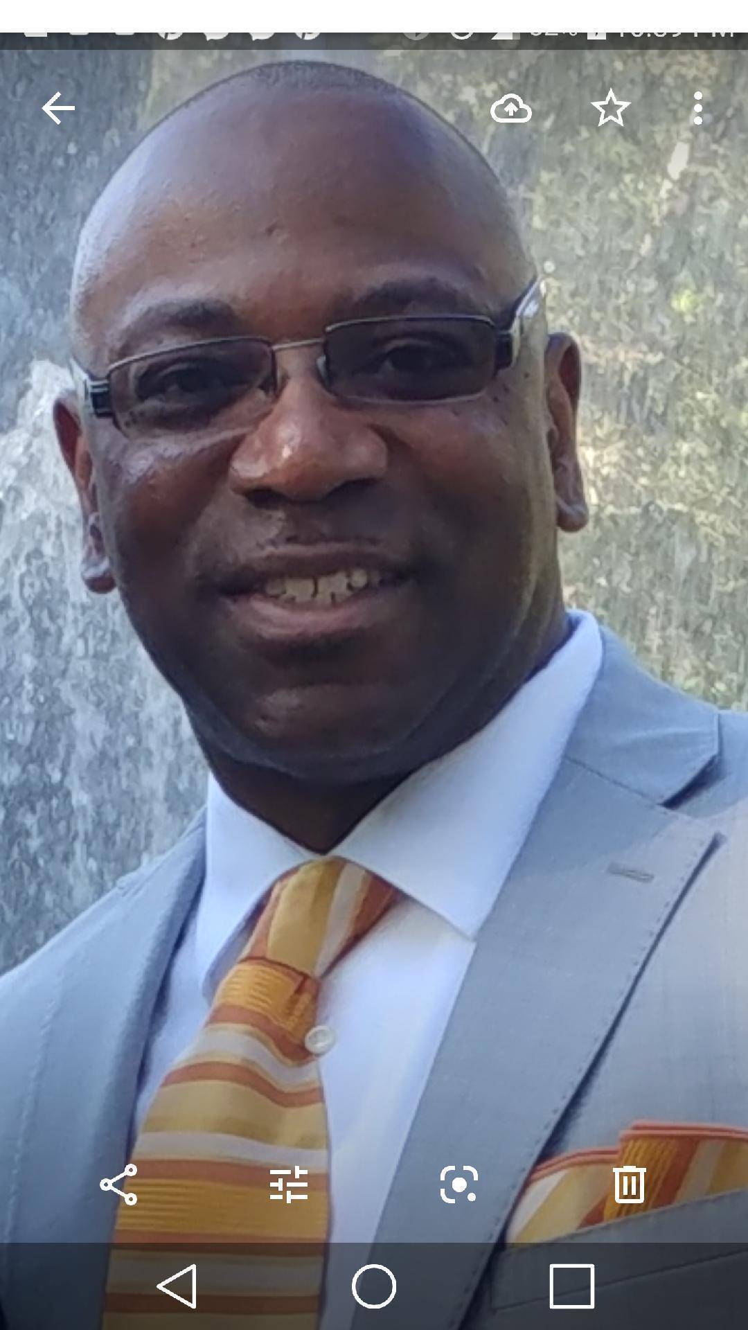 John E Brake's profile image