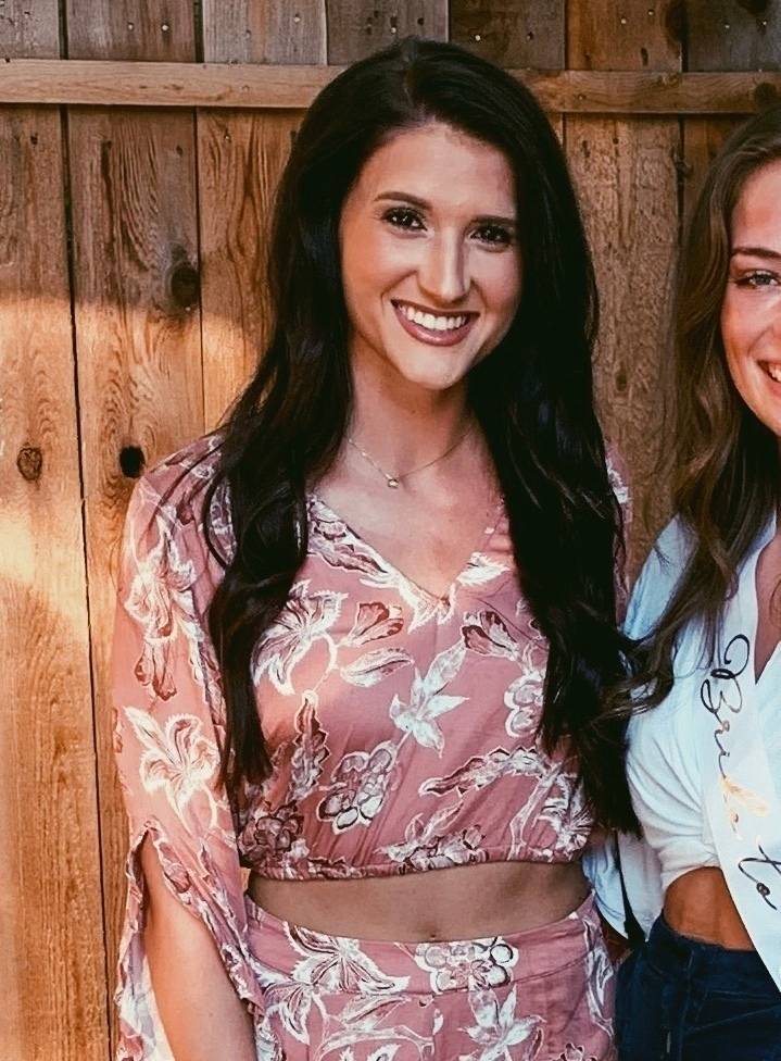 Madison Theiss's profile image