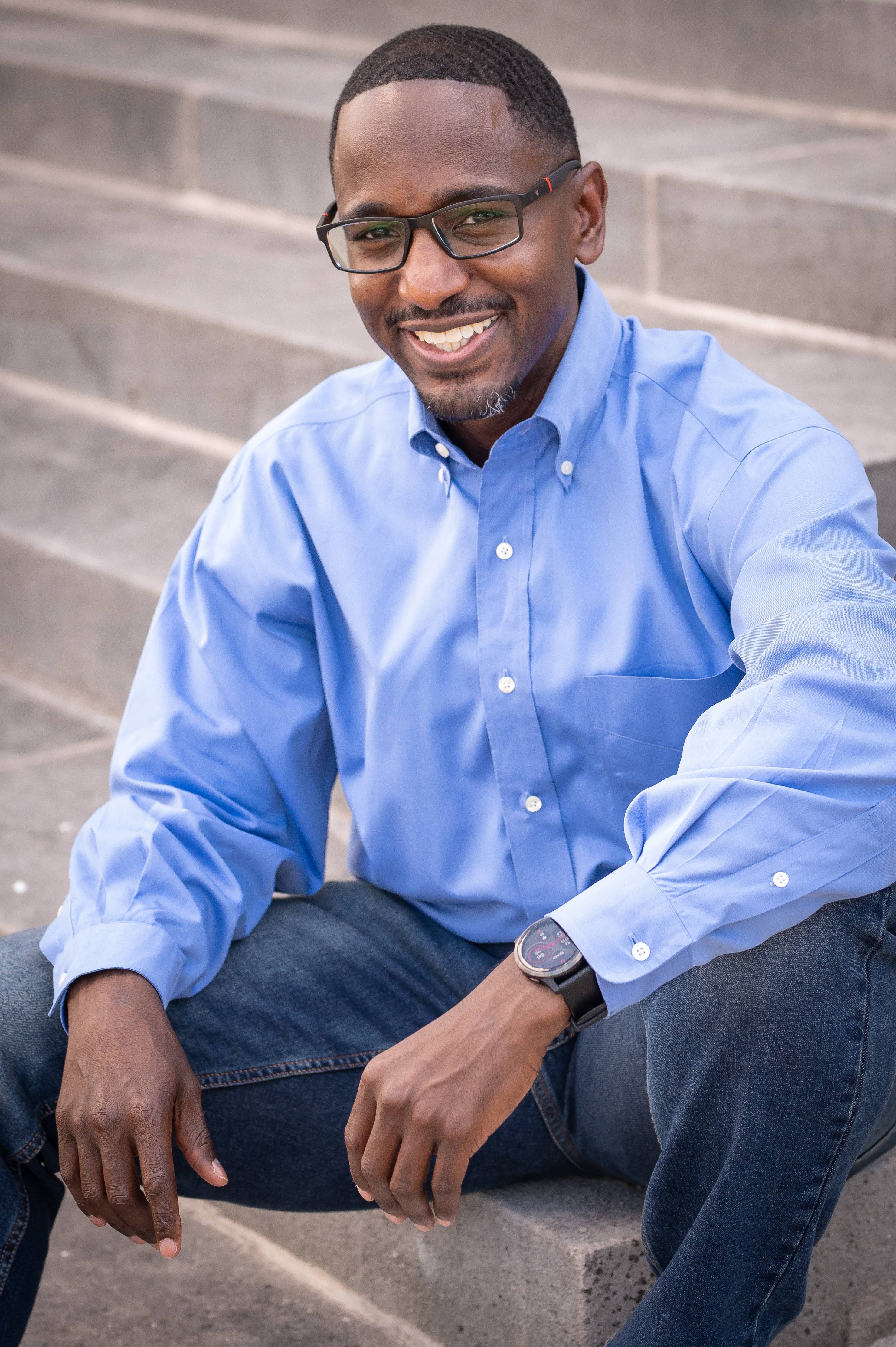 Livingston Lee's profile image