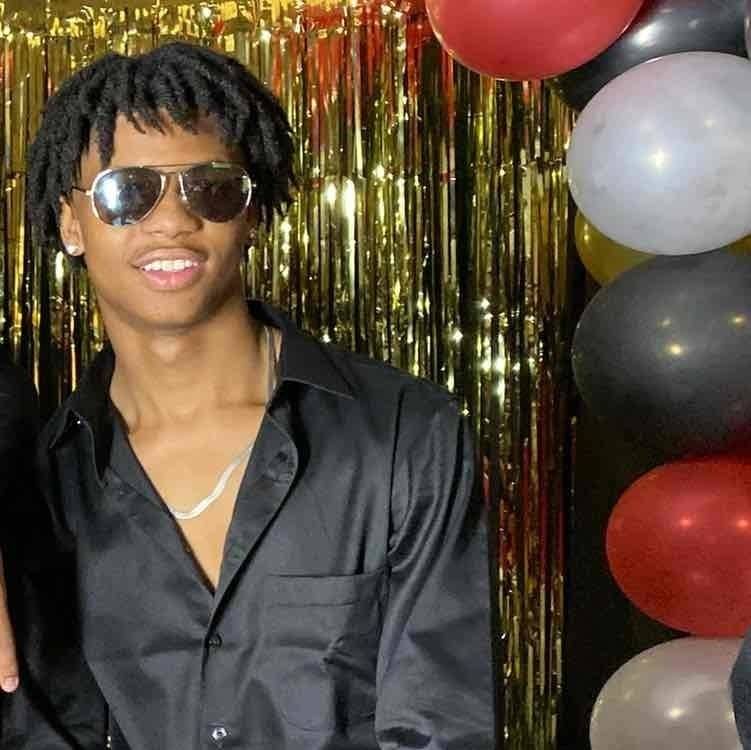 Earl Levons's profile image