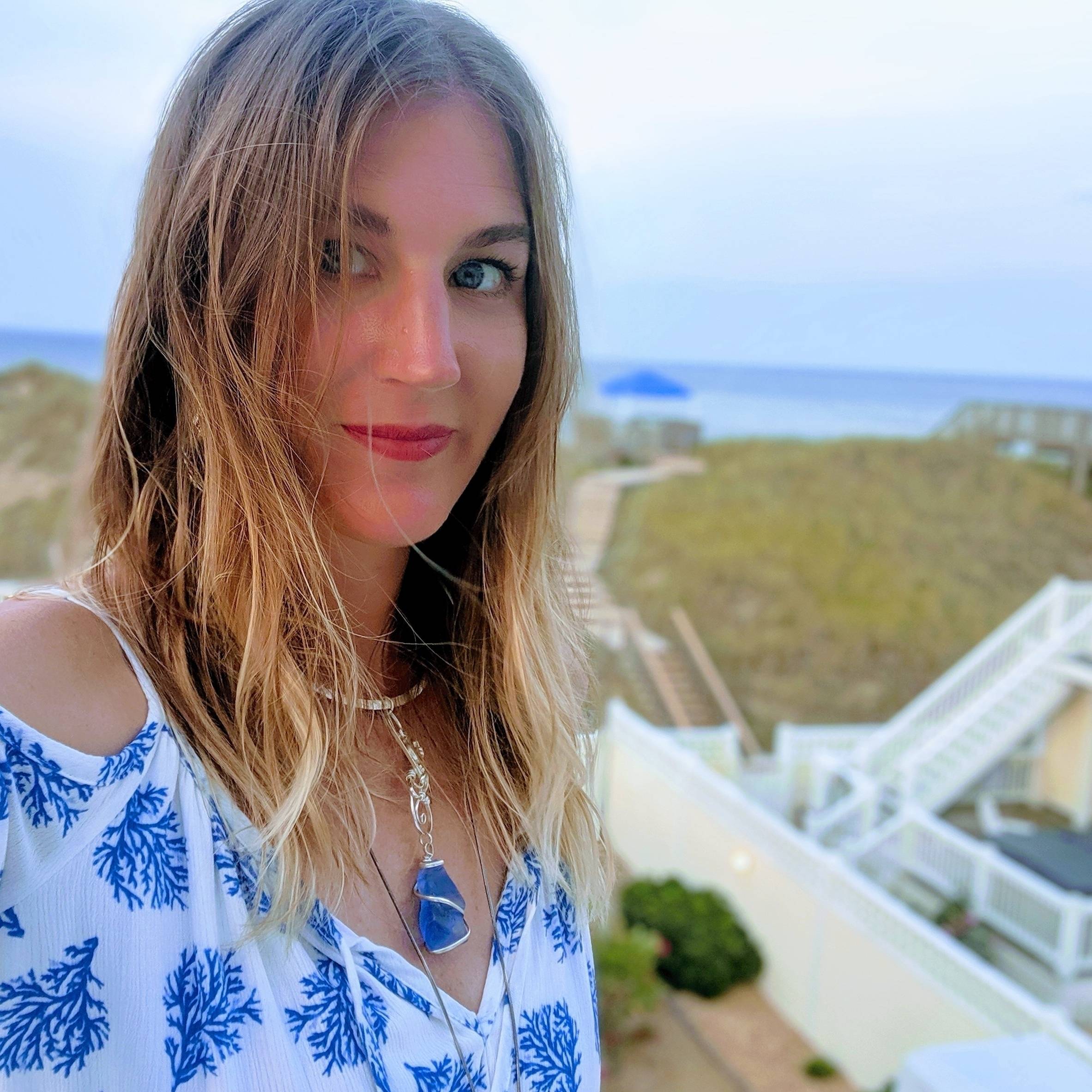 Emily Pasnik's profile image