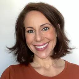 Kelly Castell's profile image