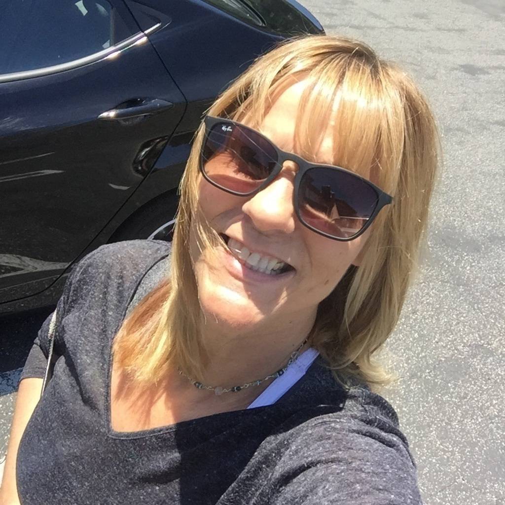 Eveie Q.'s profile image