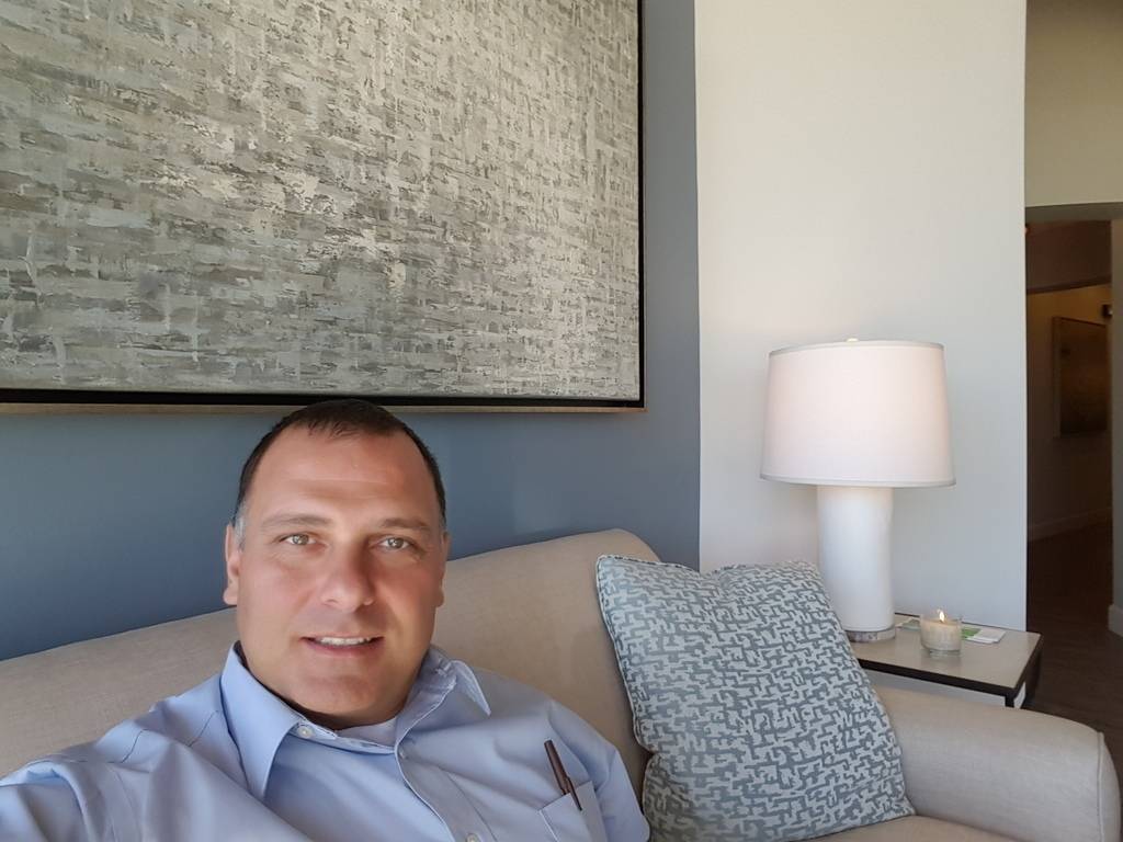 Glen Ayres's profile image