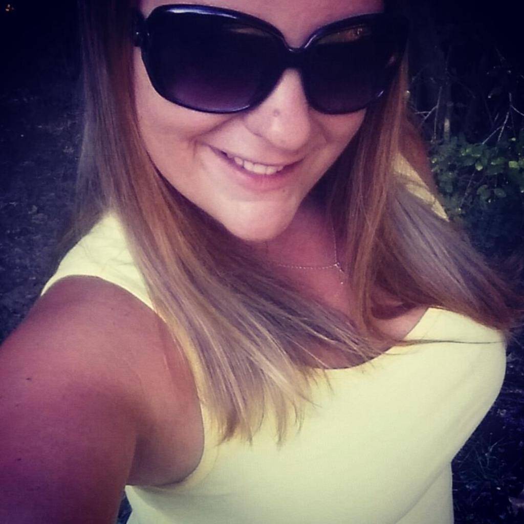 Elizabeth McKie's profile image