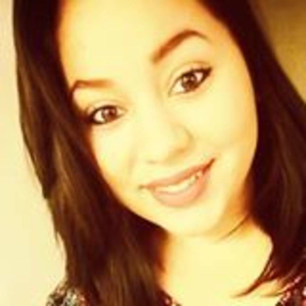 Rosalinda Flores's profile image