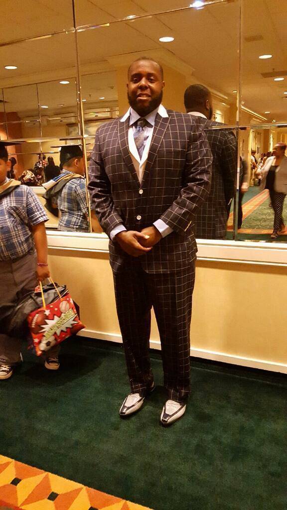 Carlos E Zapata Jr's profile image