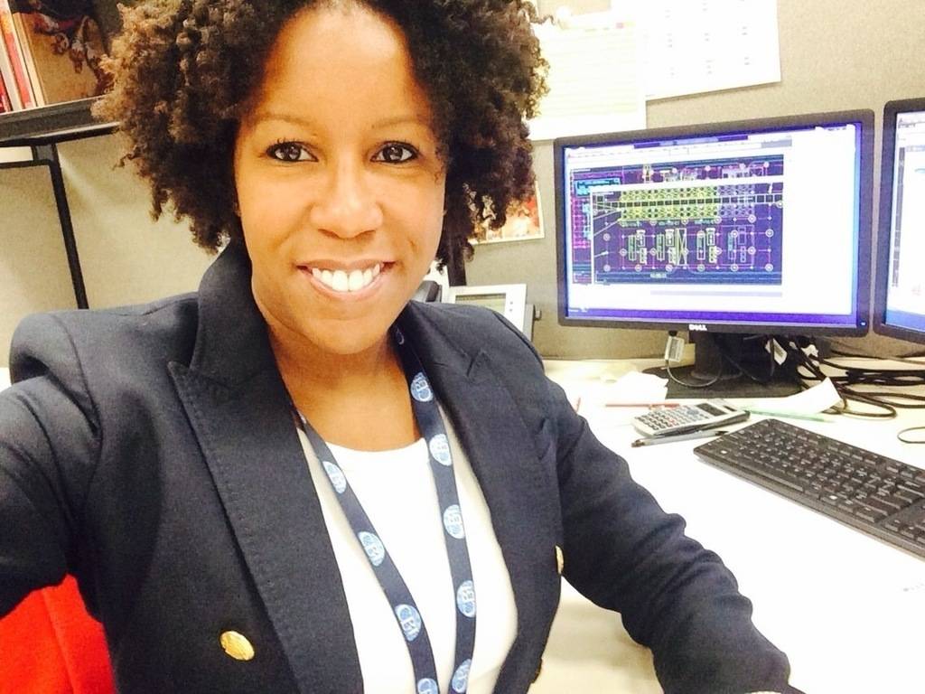 Veronica Lewis's profile image