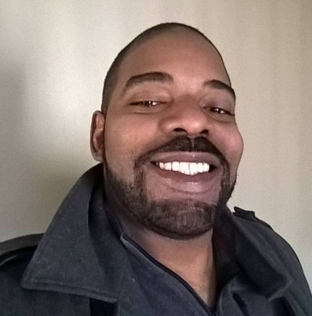 Robert Jones's profile image