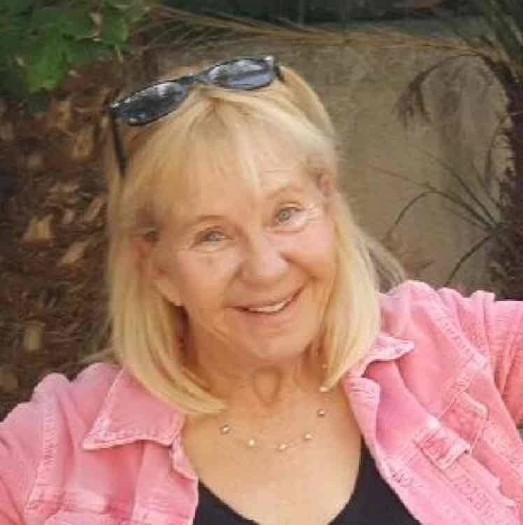 Shelly Sharp's profile image